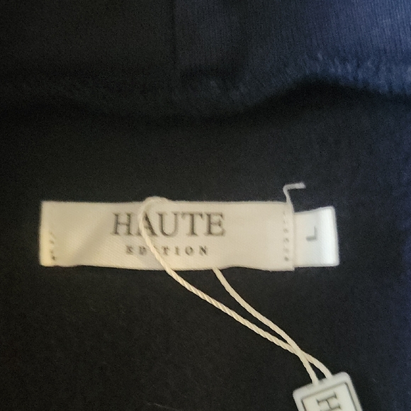 Elegant Navy Women's Zip-Up Hoodie - Picture 2 of 5